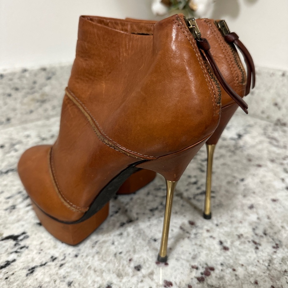 Kurt Geiger London, Vero Cuoio Boots - Women | Color: Brown | Eur 38 USA 7,5